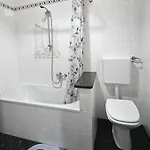 Apartman Il Ciclamino, A Due Passi Dalla Reggia E Dallo Stadio Venaria Reale