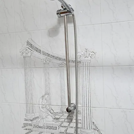 Appartement Il Ciclamino, A Due Passi Dalla Reggia E Dallo Stadio *