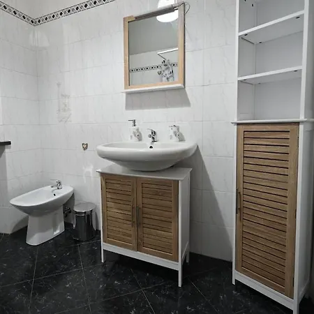 Il Ciclamino, A Due Passi Dalla Reggia E Dallo Stadio *