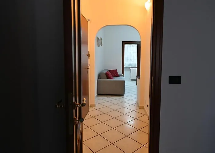 Apartment Il Ciclamino, A Due Passi Dalla Reggia E Dallo Stadio *